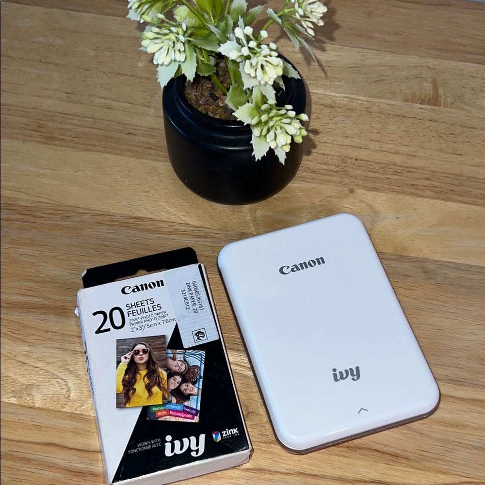 Canon Ivy Portable Printer in White